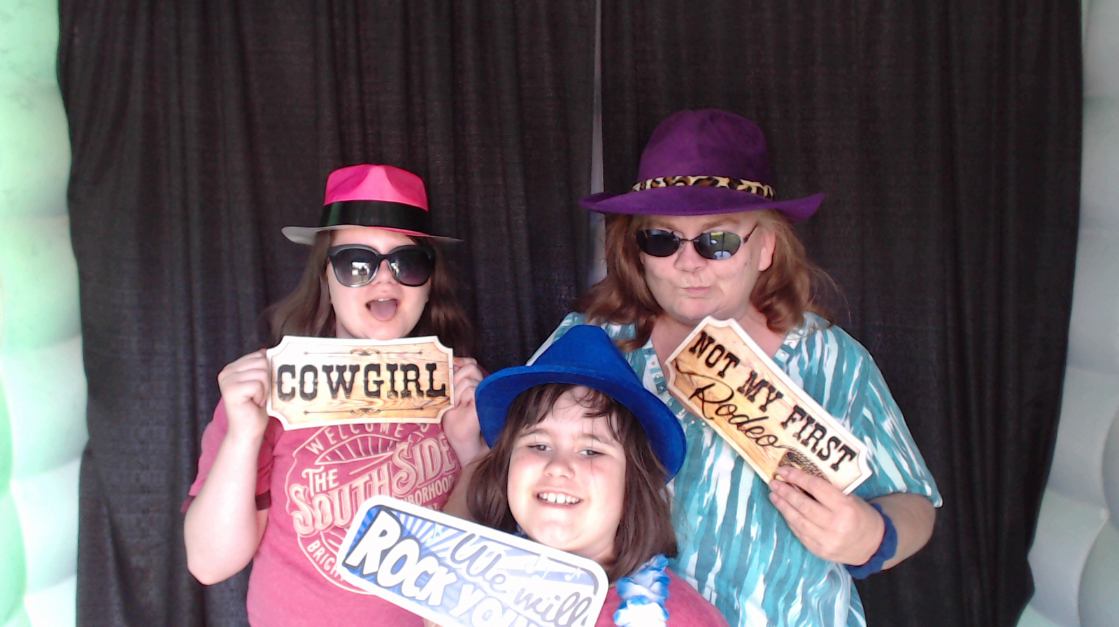 South Side Shines Celebration  | View more photos from the event at gallery.photoboothbillings.com/u/PhotoBoothBillings/South-Side-Shines-Celebration
